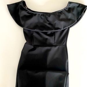 Off shoulder midi dress black size M